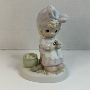 Vintage 1995 Precious Moments Figurine